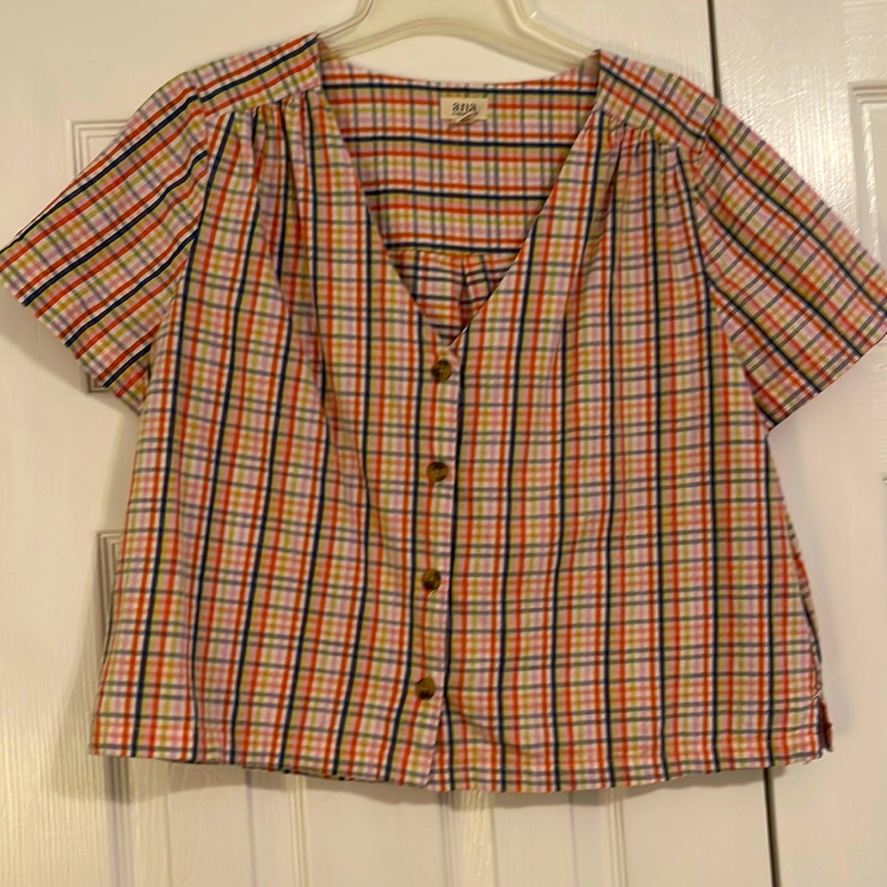 a.n.a. Button down short sleeve cotton top, Size Large